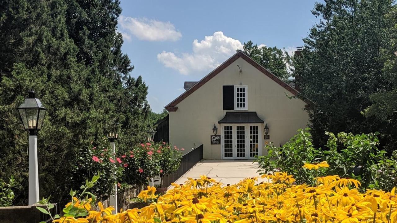 The Inn At Montchanin Village & Spa Wilmington Exterior photo